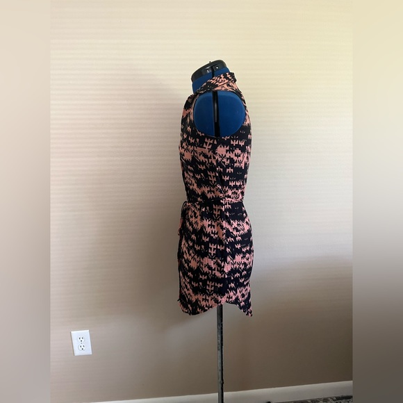 *VOLCOM* collared sleeveless mini dress in eagle pattern, no flaws! 100% cotton - Picture 5 of 7